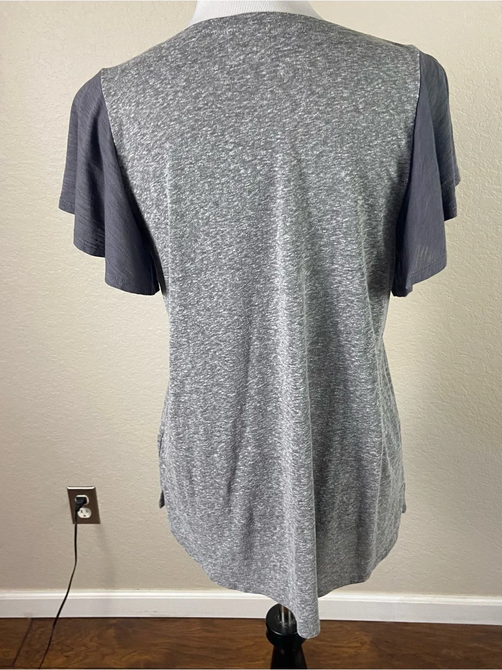 T.La Gray Marled Scoop Neck Top with Dark Gray Flutter Sleeves